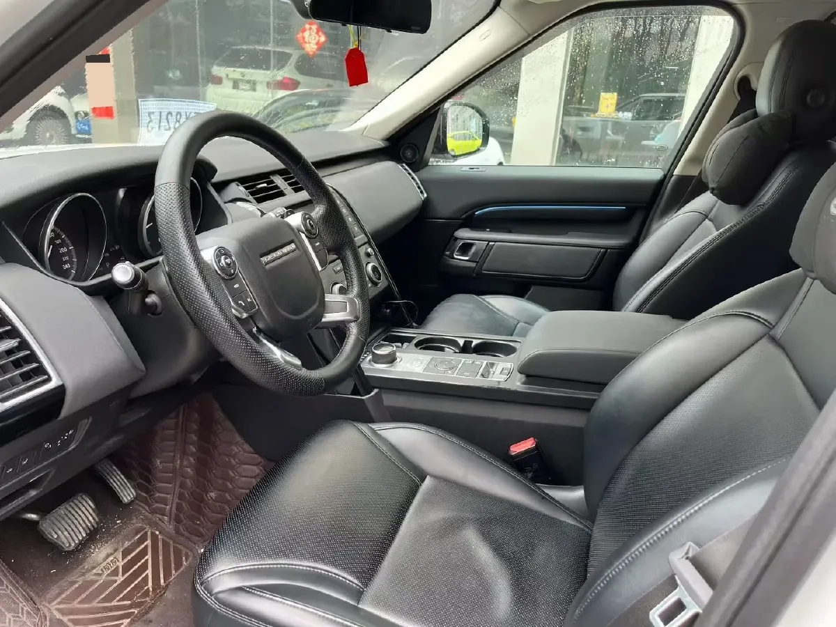 2018 Land Rover Discovery 2.0T 300HP L4 8AT,autocango,china used car exporter,china ev exporter,chinese used car exporter,chinese used ev exporter