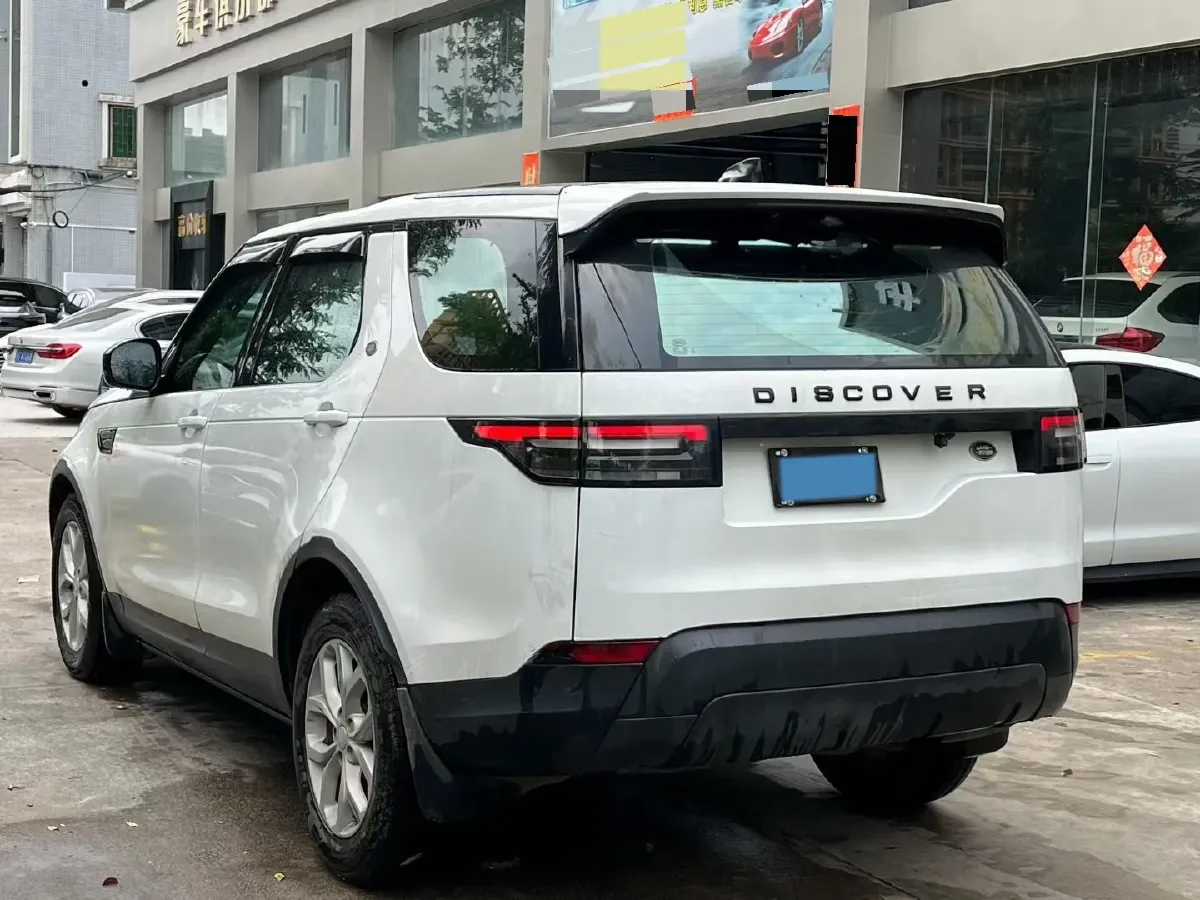2018 Land Rover Discovery 2.0T 300HP L4 8AT,autocango,china used car exporter,china ev exporter,chinese used car exporter,chinese used ev exporter