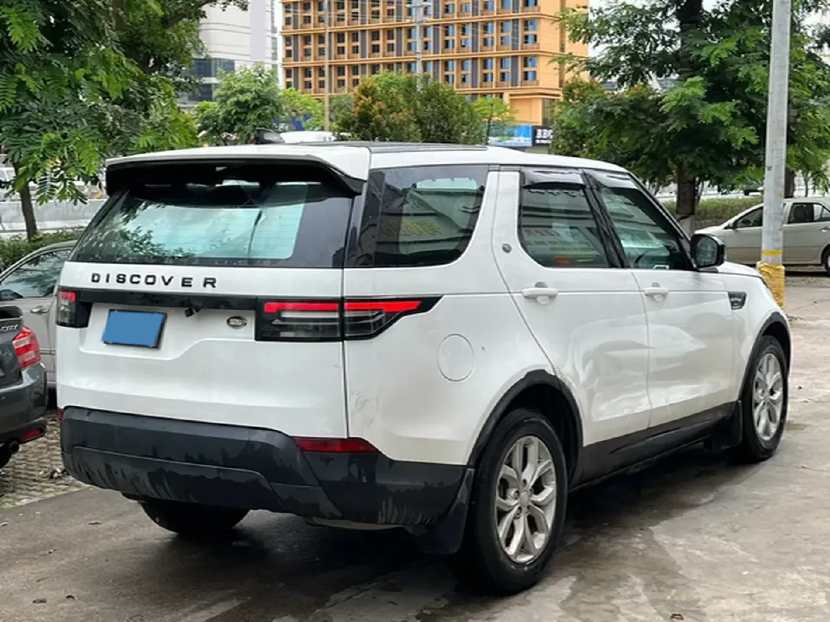 2018 Land Rover Discovery 2.0T 300HP L4 8AT,autocango,china used car exporter,china ev exporter,chinese used car exporter,chinese used ev exporter