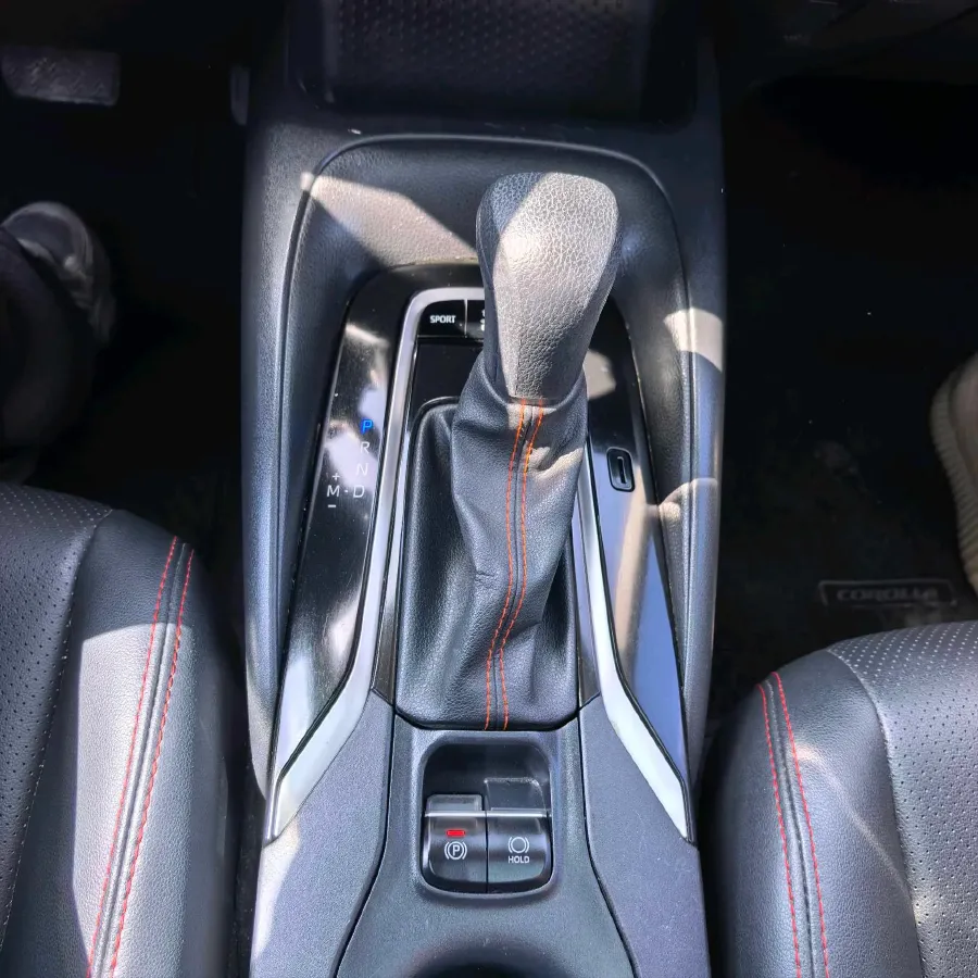 2021 Toyota Corolla 1.2T 116HP L4 CVT,autocango,china used car exporter,china ev exporter,chinese used car exporter,chinese used ev exporter