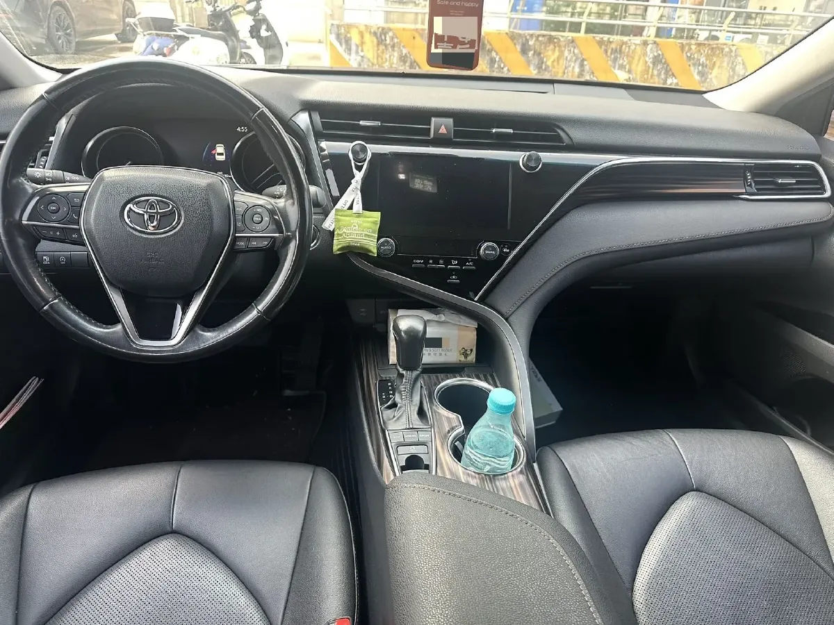 2019 Toyota Camry 2.5L 209HP L4 8AT,autocango,china used car exporter,china ev exporter,chinese used car exporter,chinese used ev exporter