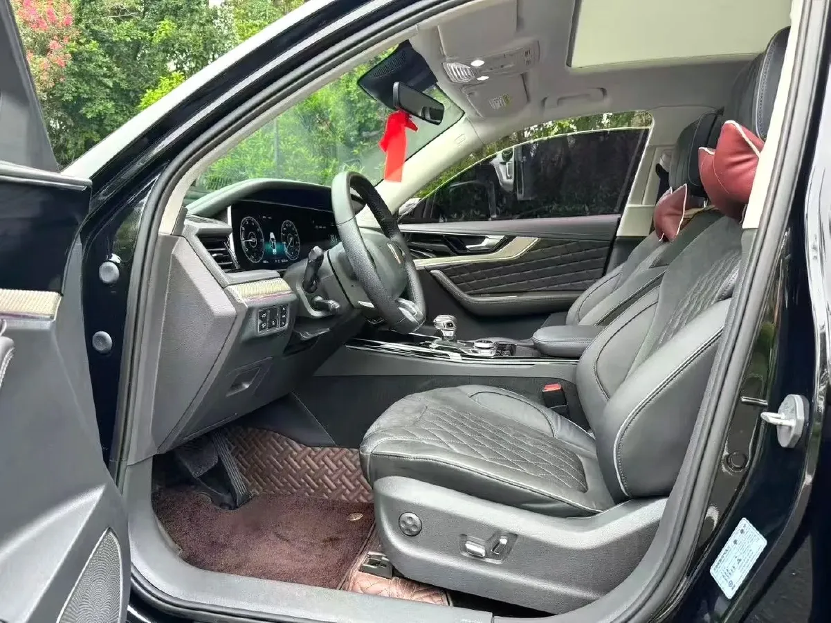 2022 HongQi HS5 2.0T 224HP L4 6AT,autocango,china used car exporter,china ev exporter,chinese used car exporter,chinese used ev exporter