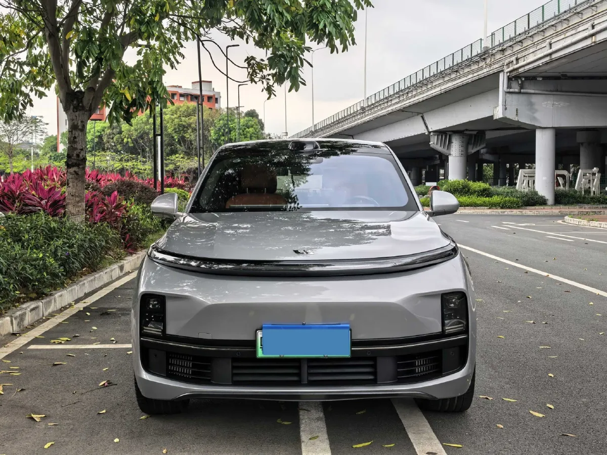 2022 Li L9 Range Extended 154HP REEV 42.6KWH,autocango,china used car exporter,china ev exporter,chinese used car exporter,chinese used ev exporter