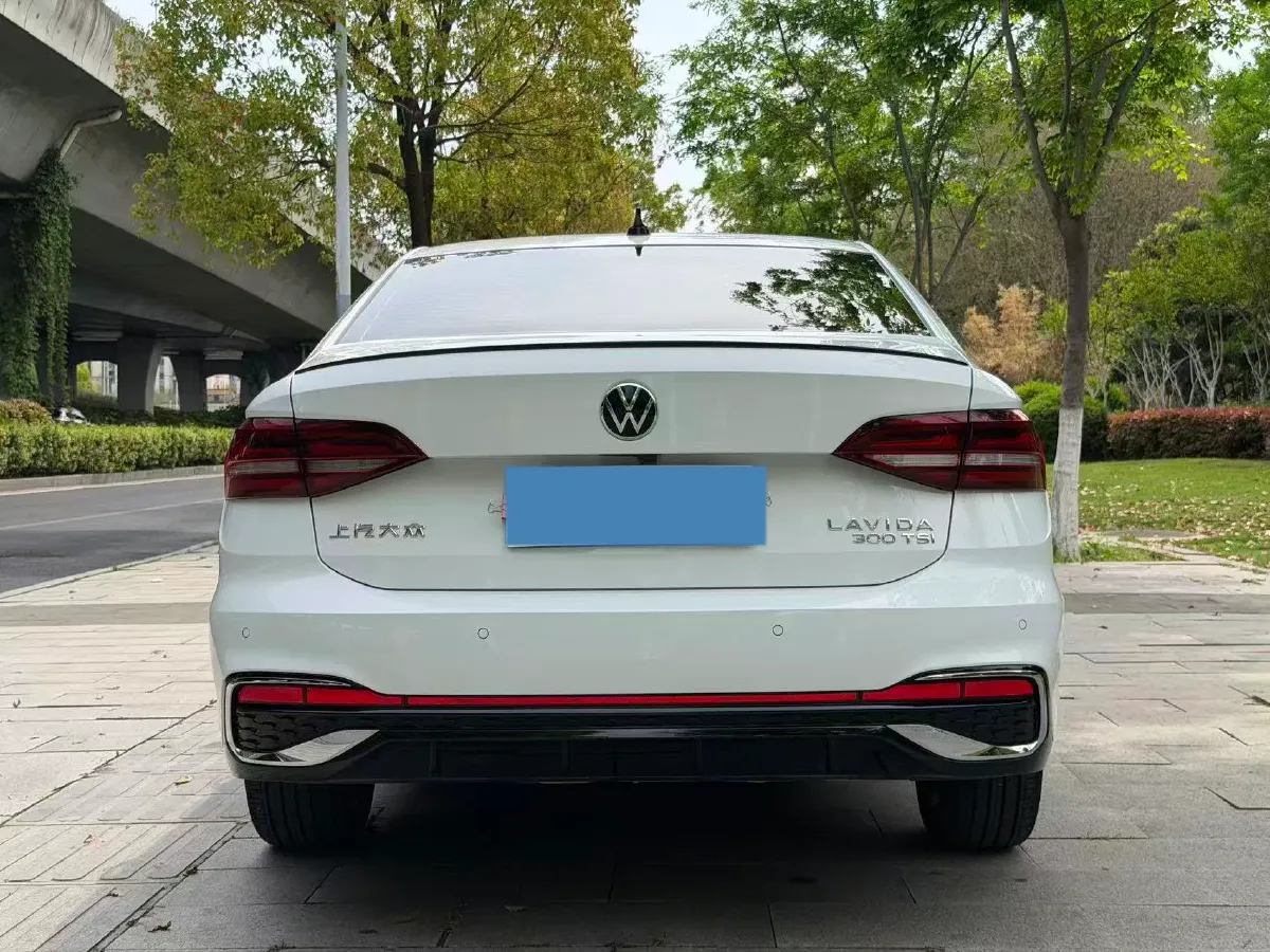 2023 Volkswagen Lavida 1.5T 160HP L4 7DCT,autocango,china used car exporter,china ev exporter,chinese used car exporter,chinese used ev exporter