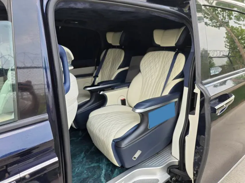 2020 Buick GL8 2.0T 237HP L4 9AT,autocango,china used car exporter,china ev exporter,chinese used car exporter,chinese used ev exporter