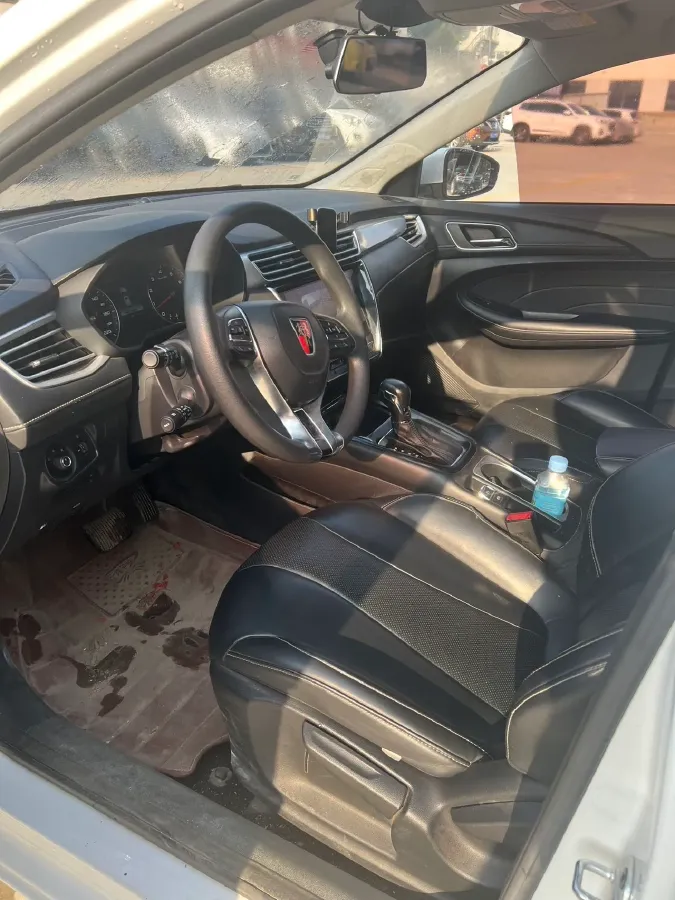 2019 Roewe i5 1.5L 120HP L4 CVT,autocango,china used car exporter,china ev exporter,chinese used car exporter,chinese used ev exporter