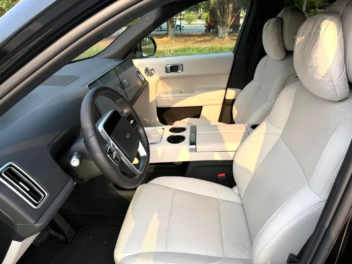 2025 Li L9 Range Extended 154HP REEV,autocango,china used car exporter,china ev exporter,chinese used car exporter,chinese used ev exporter