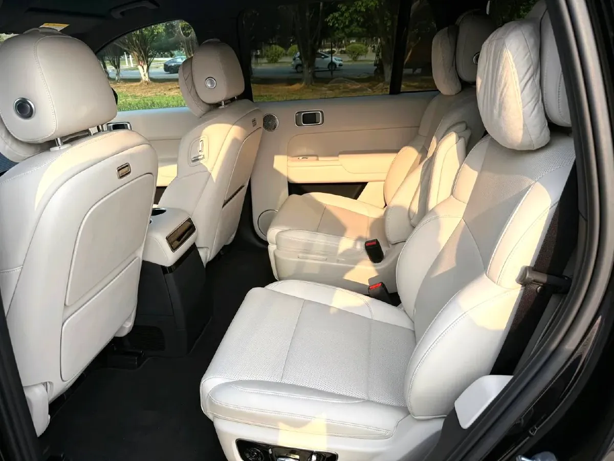 2025 Li L9 Range Extended 154HP REEV,autocango,china used car exporter,china ev exporter,chinese used car exporter,chinese used ev exporter