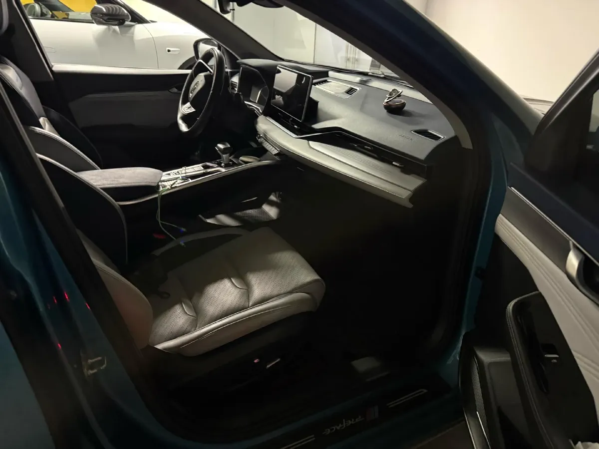 2021 Geely Preface 2.0T 190HP L4 7DCT,autocango,china used car exporter,china ev exporter,chinese used car exporter,chinese used ev exporter