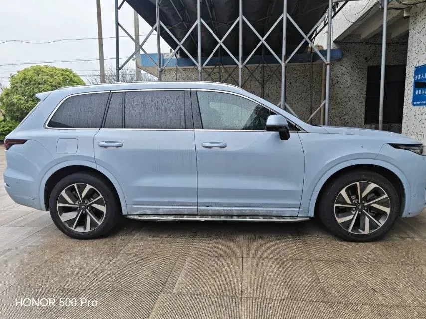 2021 Li ONE Range Extended 131HP REEV 40.5KWH,autocango,china used car exporter,china ev exporter,chinese used car exporter,chinese used ev exporter