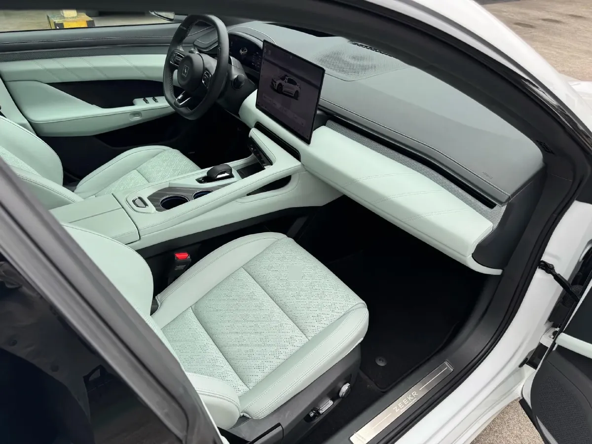 2024 Zeekr 001 BEV 95KWH,autocango,china used car exporter,china ev exporter,chinese used car exporter,chinese used ev exporter