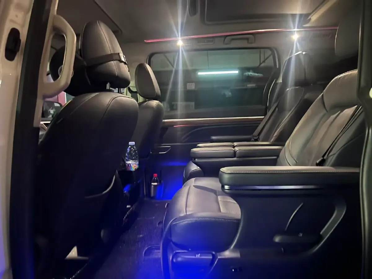 2021 GAC Trumpchi M8 2.0T 252HP L4 8AT,autocango,china used car exporter,china ev exporter,chinese used car exporter,chinese used ev exporter