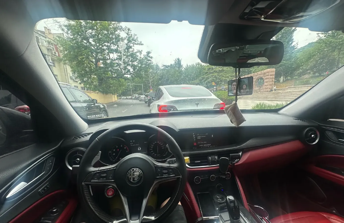 2017 Jaguar XE 2.0T 240HP L4 8AT,autocango,china used car exporter,china ev exporter,chinese used car exporter,chinese used ev exporter