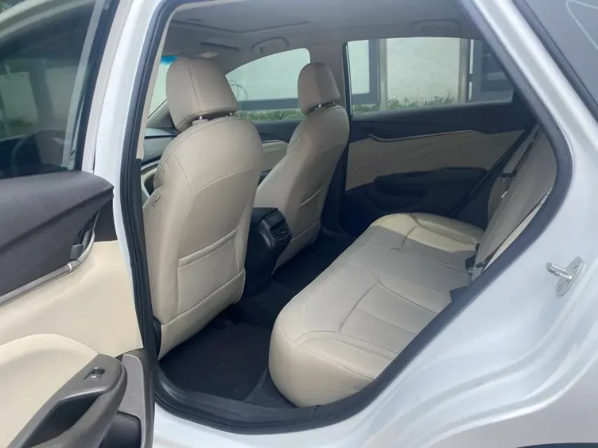 2019 Buick Excelle 1.0T 125HP L3 6DCT,autocango,china used car exporter,china ev exporter,chinese used car exporter,chinese used ev exporter