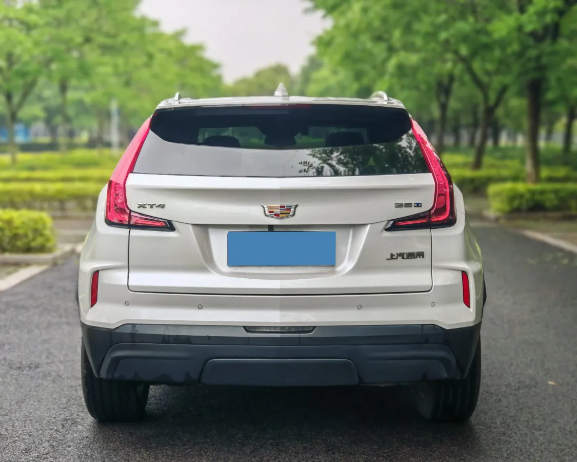 2024 Cadillac XT4 1.5T 211HP L4 9AT,autocango,china used car exporter,china ev exporter,chinese used car exporter,chinese used ev exporter