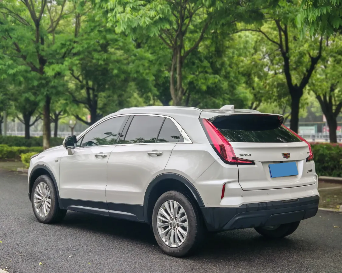 2024 Cadillac XT4 1.5T 211HP L4 9AT,autocango,china used car exporter,china ev exporter,chinese used car exporter,chinese used ev exporter
