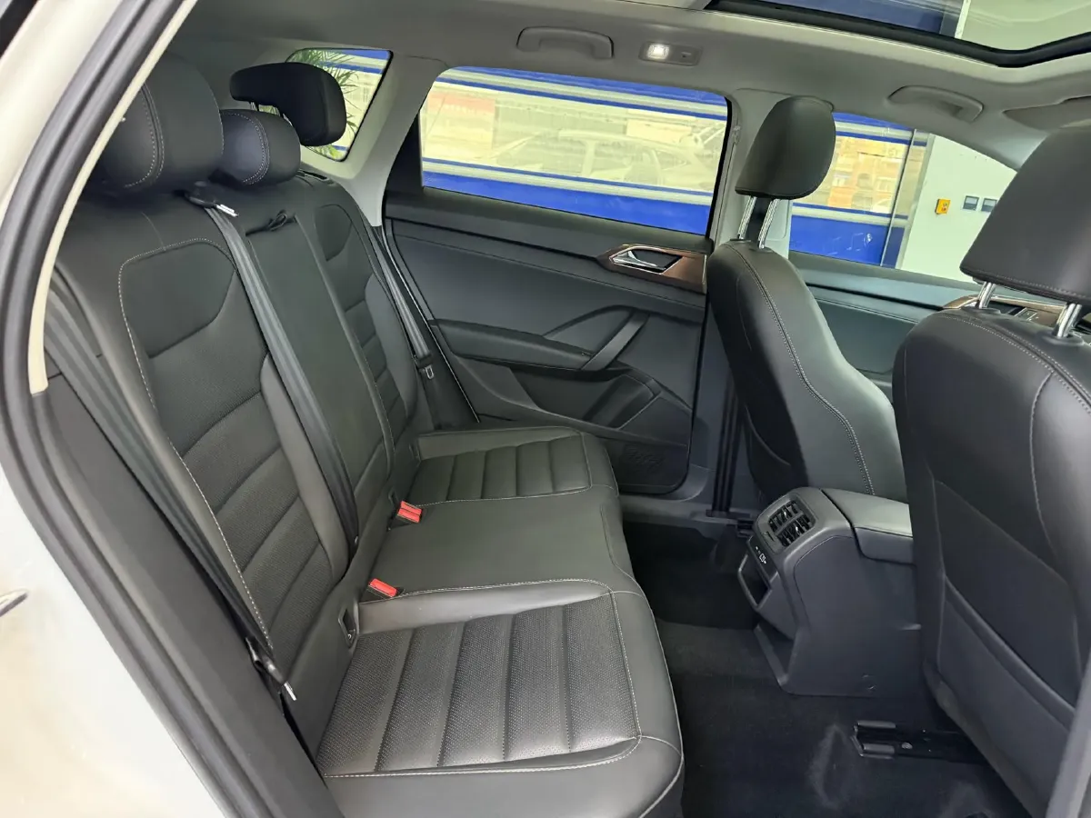 2021 Volkswagen Tharu 1.4T 150HP L4 7DCT,autocango,china used car exporter,china ev exporter,chinese used car exporter,chinese used ev exporter