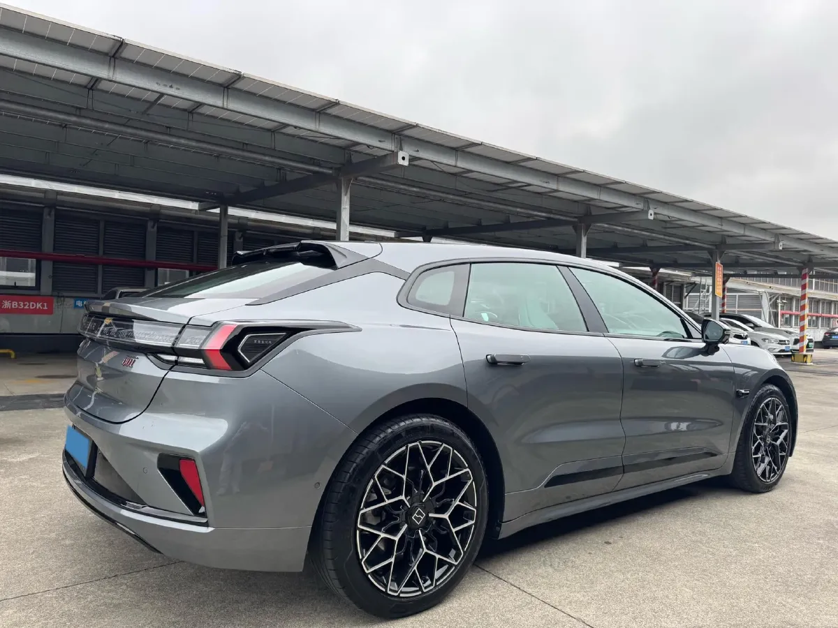 2024 Zeekr 001 BEV 95KWH,autocango,china used car exporter,china ev exporter,chinese used car exporter,chinese used ev exporter