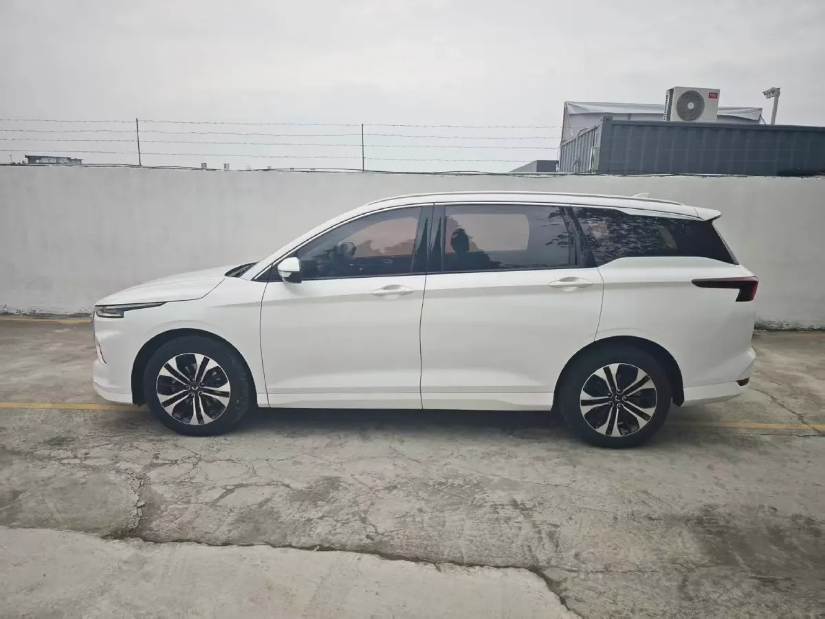 2022 WuLing KaiJie 1.5T 177HP L4 CVT,autocango,china used car exporter,china ev exporter,chinese used car exporter,chinese used ev exporter