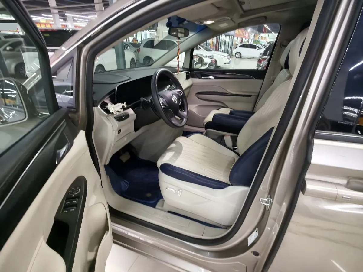 2023 Buick GL8 2.0T 237HP L4 9AT,autocango,china used car exporter,china ev exporter,chinese used car exporter,chinese used ev exporter