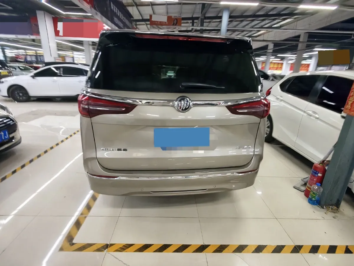 2023 Buick GL8 2.0T 237HP L4 9AT,autocango,china used car exporter,china ev exporter,chinese used car exporter,chinese used ev exporter
