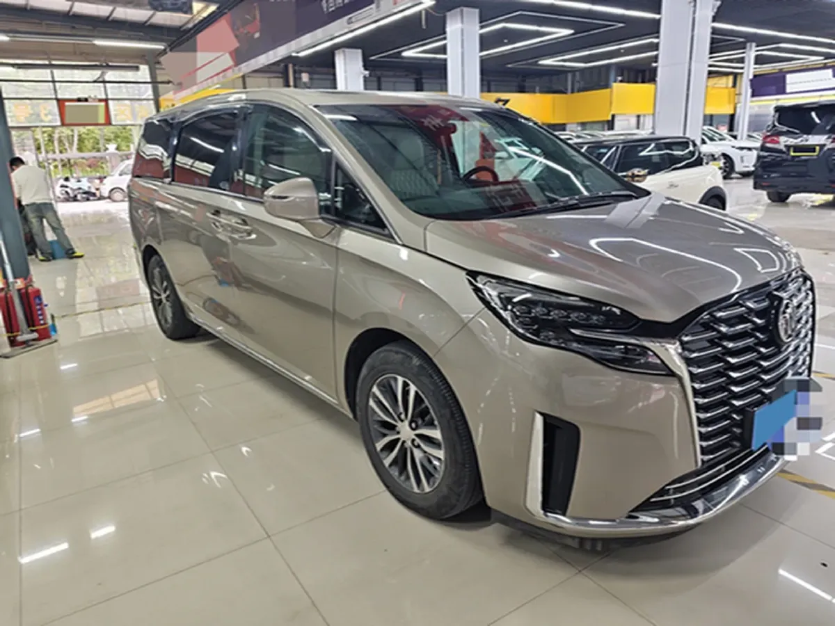 2023 Buick GL8 2.0T 237HP L4 9AT,autocango,china used car exporter,china ev exporter,chinese used car exporter,chinese used ev exporter