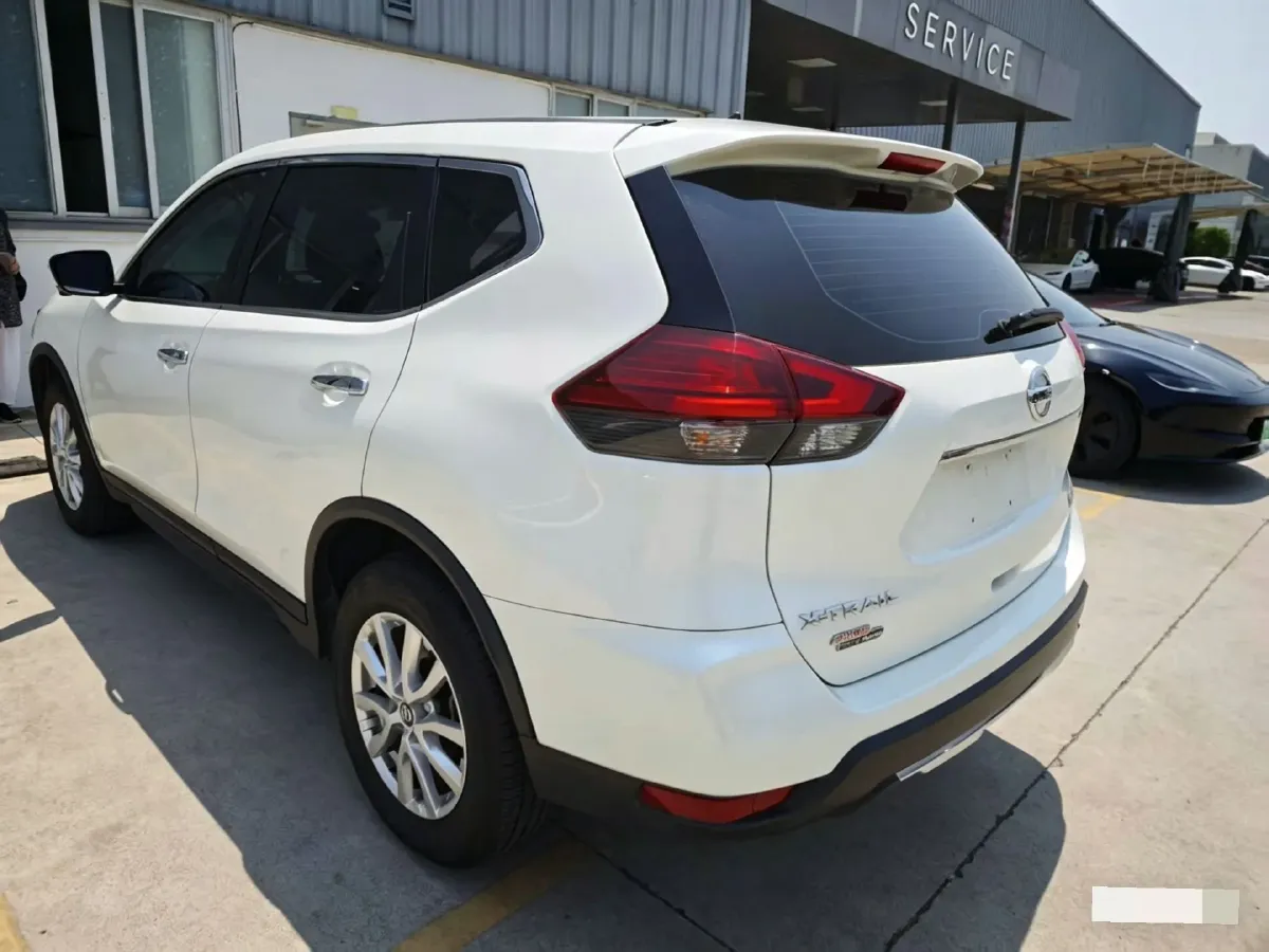 2023 Nissan X-Trail 2.0L 151HP L4 CVT,autocango,china used car exporter,china ev exporter,chinese used car exporter,chinese used ev exporter