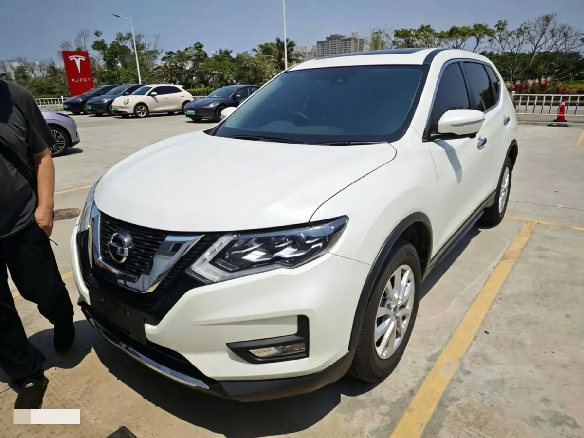 2023 Nissan X-Trail 2.0L 151HP L4 CVT,autocango,china used car exporter,china ev exporter,chinese used car exporter,chinese used ev exporter