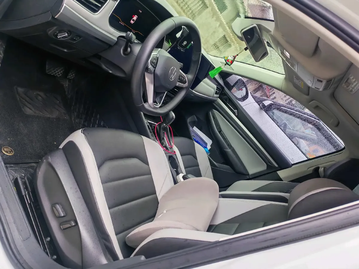 2024 Volkswagen Bora 1.5T 160HP L4 7DCT,autocango,china used car exporter,china ev exporter,chinese used car exporter,chinese used ev exporter