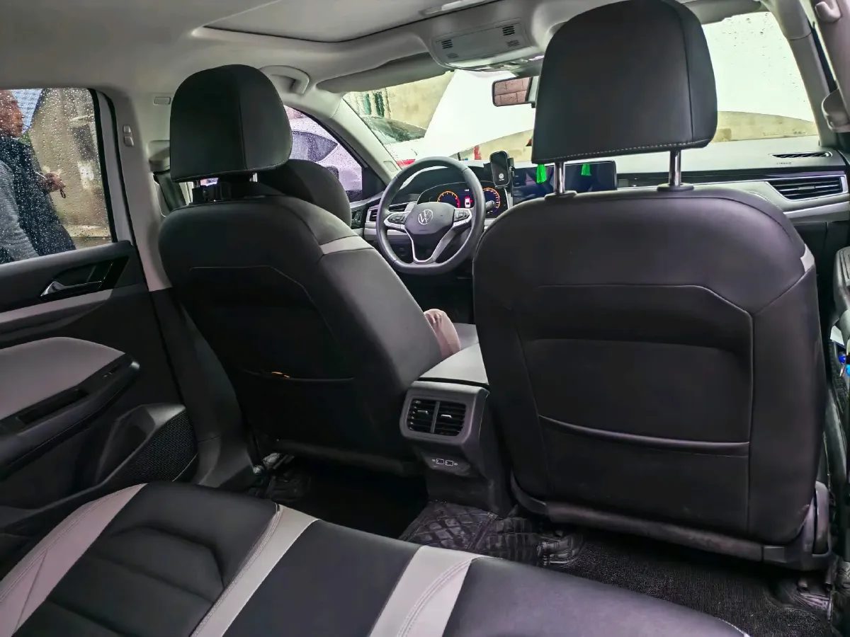 2024 Volkswagen Bora 1.5T 160HP L4 7DCT,autocango,china used car exporter,china ev exporter,chinese used car exporter,chinese used ev exporter