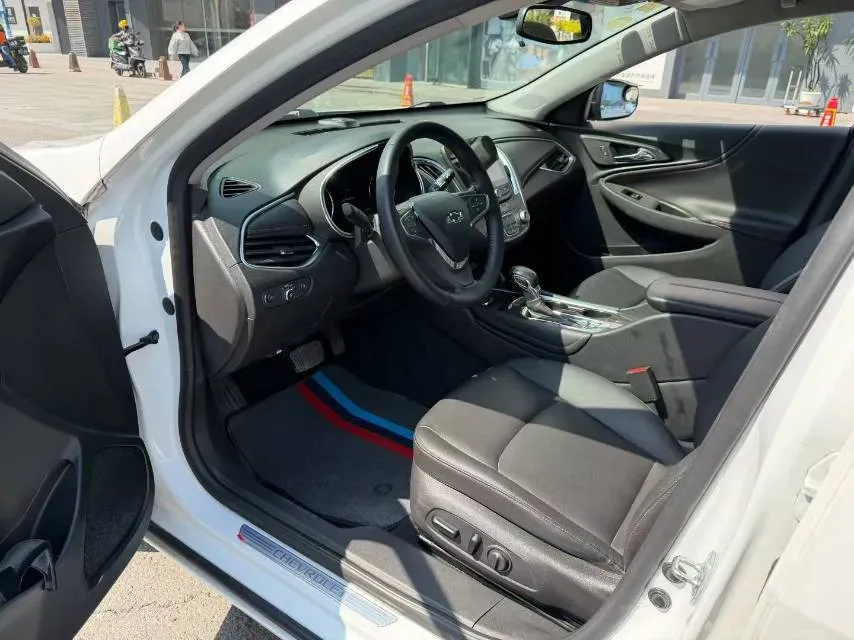 2021 Chevrolet Malibu XL 2.0T 237HP L4 9AT,autocango,china used car exporter,china ev exporter,chinese used car exporter,chinese used ev exporter