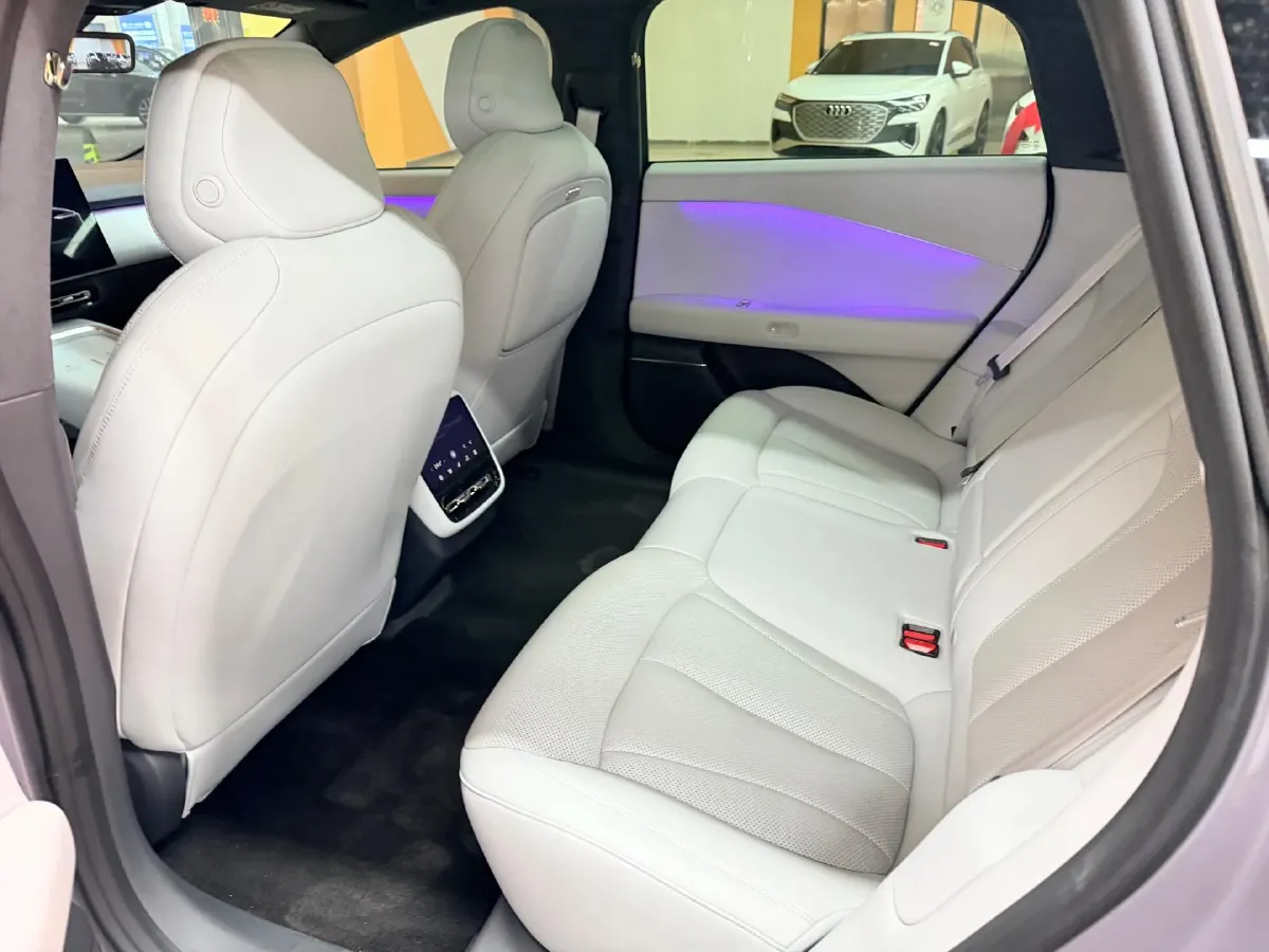 2024 Xpeng P7+ BEV 60.7KWH,autocango,china used car exporter,china ev exporter,chinese used car exporter,chinese used ev exporter