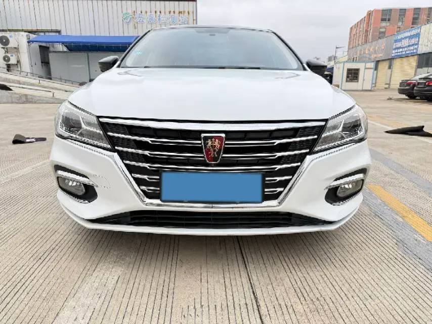 2019 Roewe i5 1.5L 120HP L4 5MT,autocango,china used car exporter,china ev exporter,chinese used car exporter,chinese used ev exporter