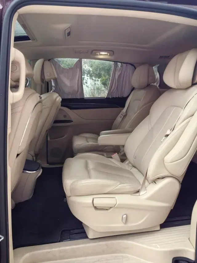 2023 Buick GL8 2.0T 237HP L4 9AT,autocango,china used car exporter,china ev exporter,chinese used car exporter,chinese used ev exporter