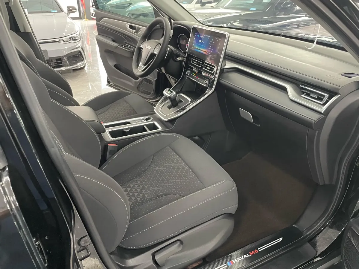 2023 Haval M6 1.5T 150HP L4 7DCT,autocango,china used car exporter,china ev exporter,chinese used car exporter,chinese used ev exporter