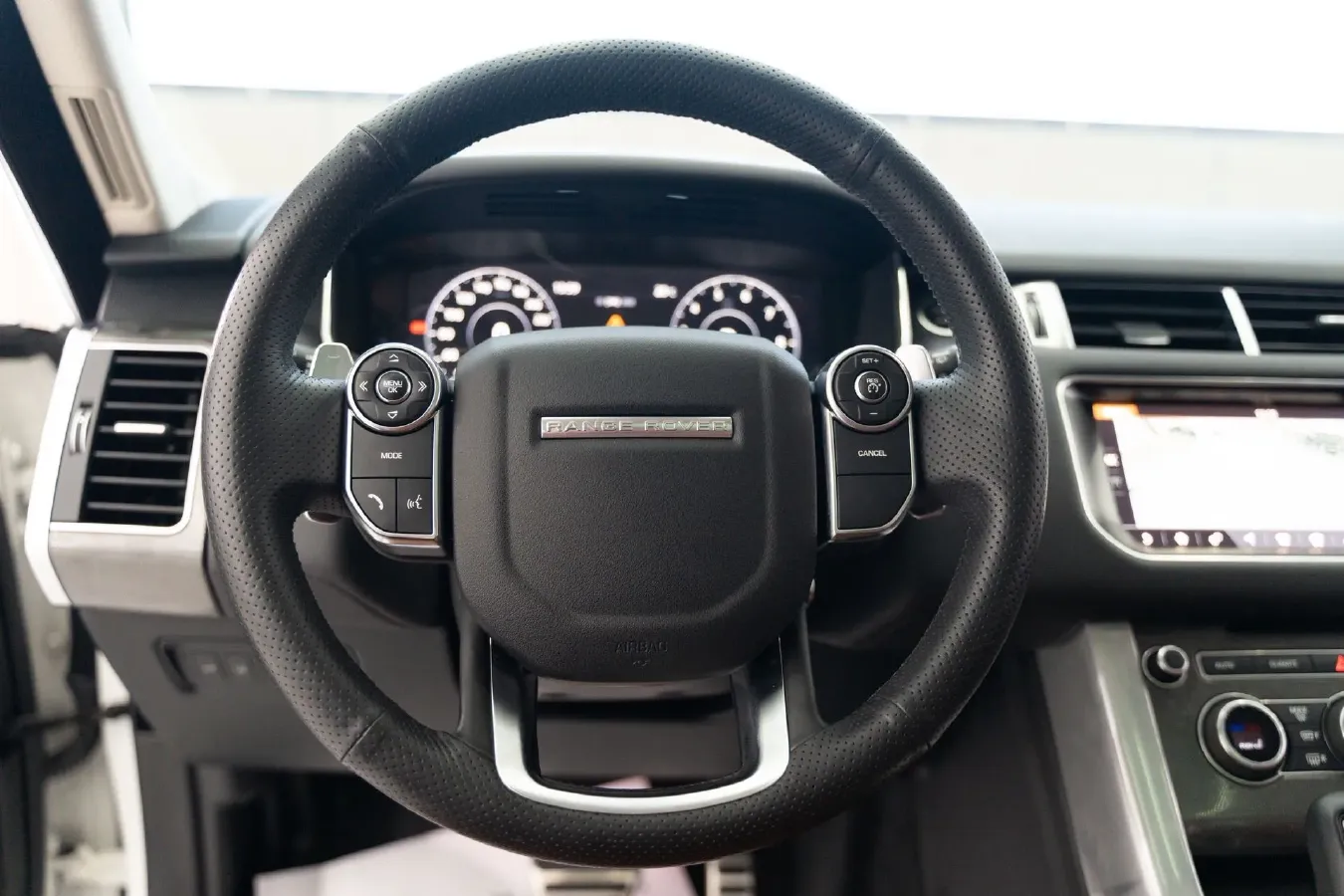 2017 Land Rover Range Rover Sport 3.0T 340HP V6 8AT,autocango,china used car exporter,china ev exporter,chinese used car exporter,chinese used ev exporter