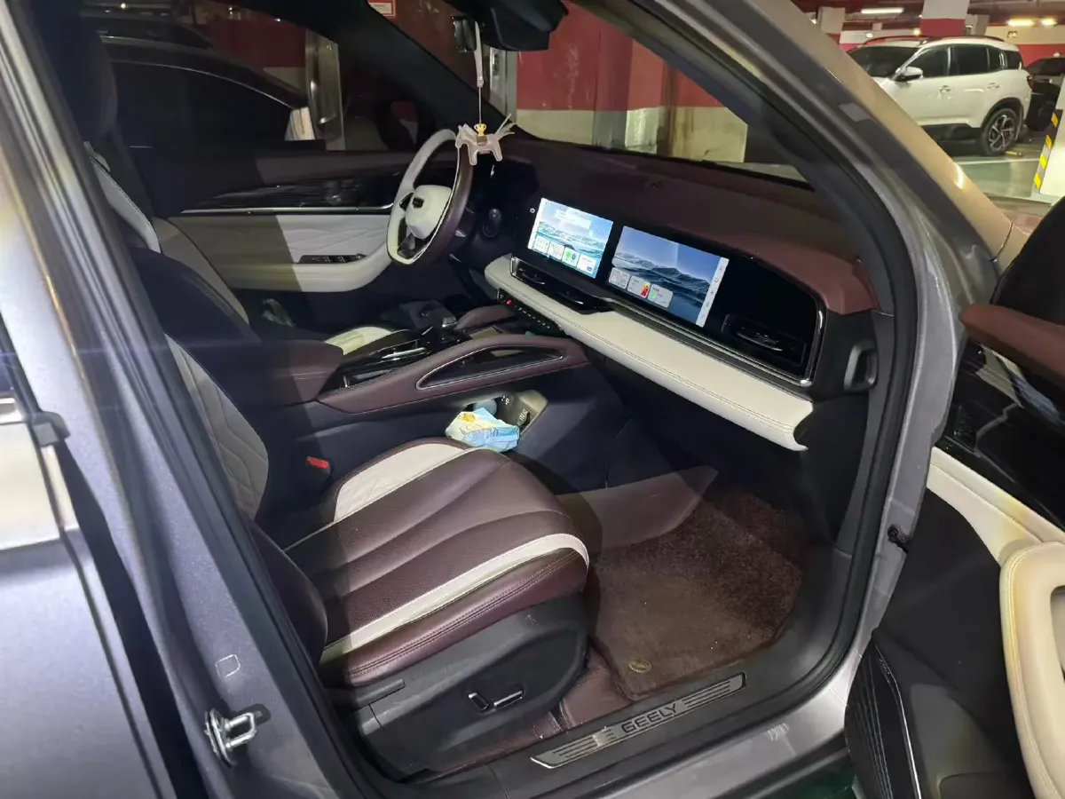 2021 Geely Monjaro 2.0T 238HP L4 8AT,autocango,china used car exporter,china ev exporter,chinese used car exporter,chinese used ev exporter