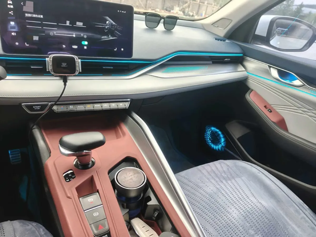 2021 Geely Preface 2.0T 190HP L4 7DCT,autocango,china used car exporter,china ev exporter,chinese used car exporter,chinese used ev exporter