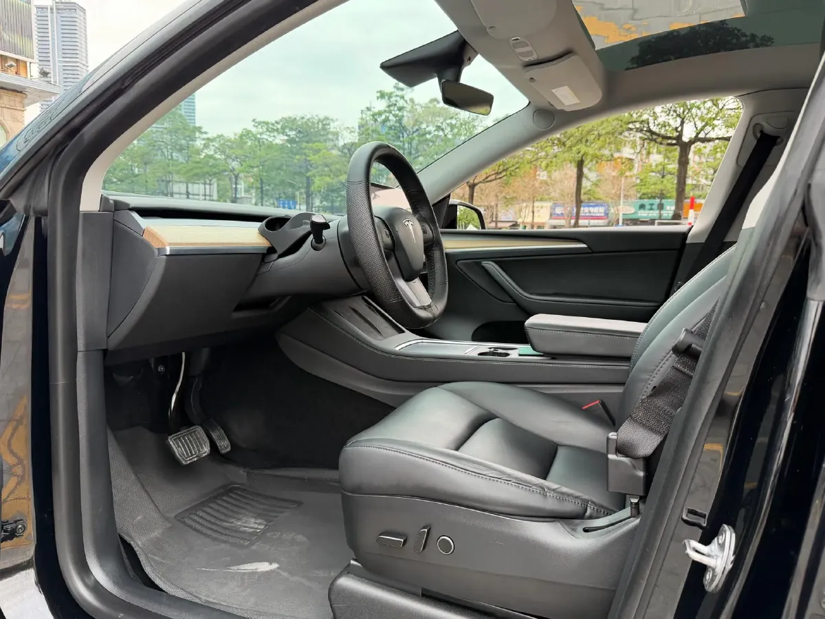 2021 Tesla Model Y BEV 60KWH,autocango,china used car exporter,china ev exporter,chinese used car exporter,chinese used ev exporter