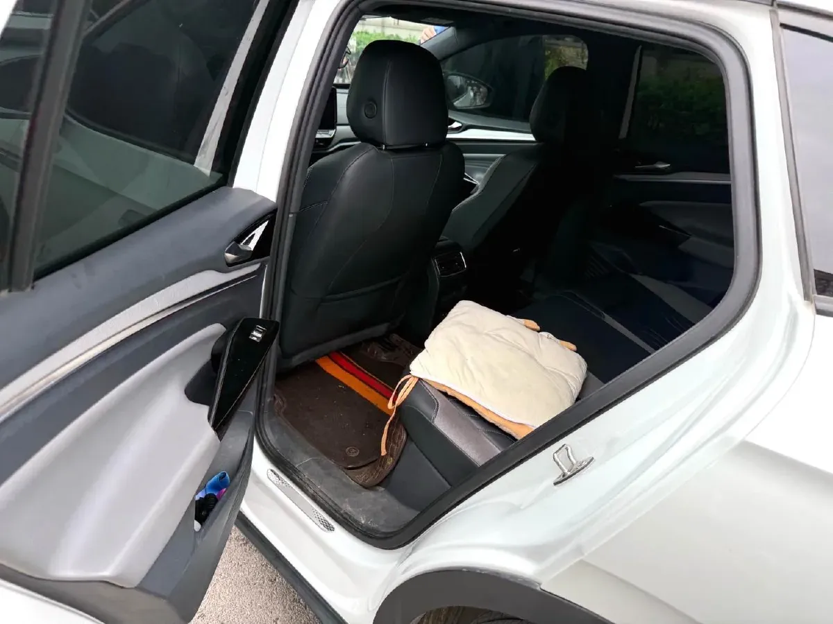 2022 Neta S Range Extended 231HP REEV 43.51KWH,autocango,china used car exporter,china ev exporter,chinese used car exporter,chinese used ev exporter