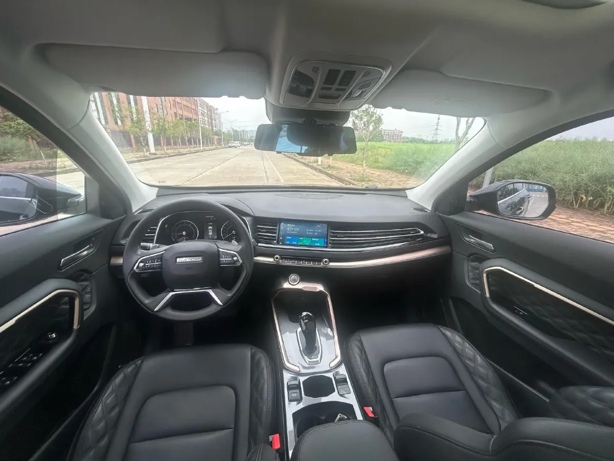 2021 Haval H6 1.5T 150HP L4 7DCT,autocango,china used car exporter,china ev exporter,chinese used car exporter,chinese used ev exporter