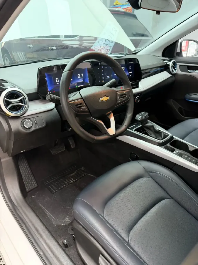 2024 Chevrolet Monza 1.5L 113HP L4 6DCT,autocango,china used car exporter,china ev exporter,chinese used car exporter,chinese used ev exporter