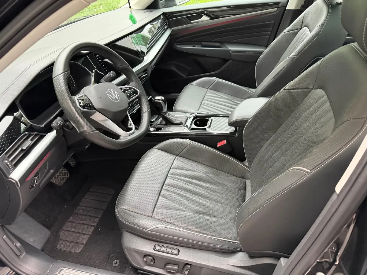 2023 Volkswagen Passat 2.0T 186HP L4 7DCT,autocango,china used car exporter,china ev exporter,chinese used car exporter,chinese used ev exporter