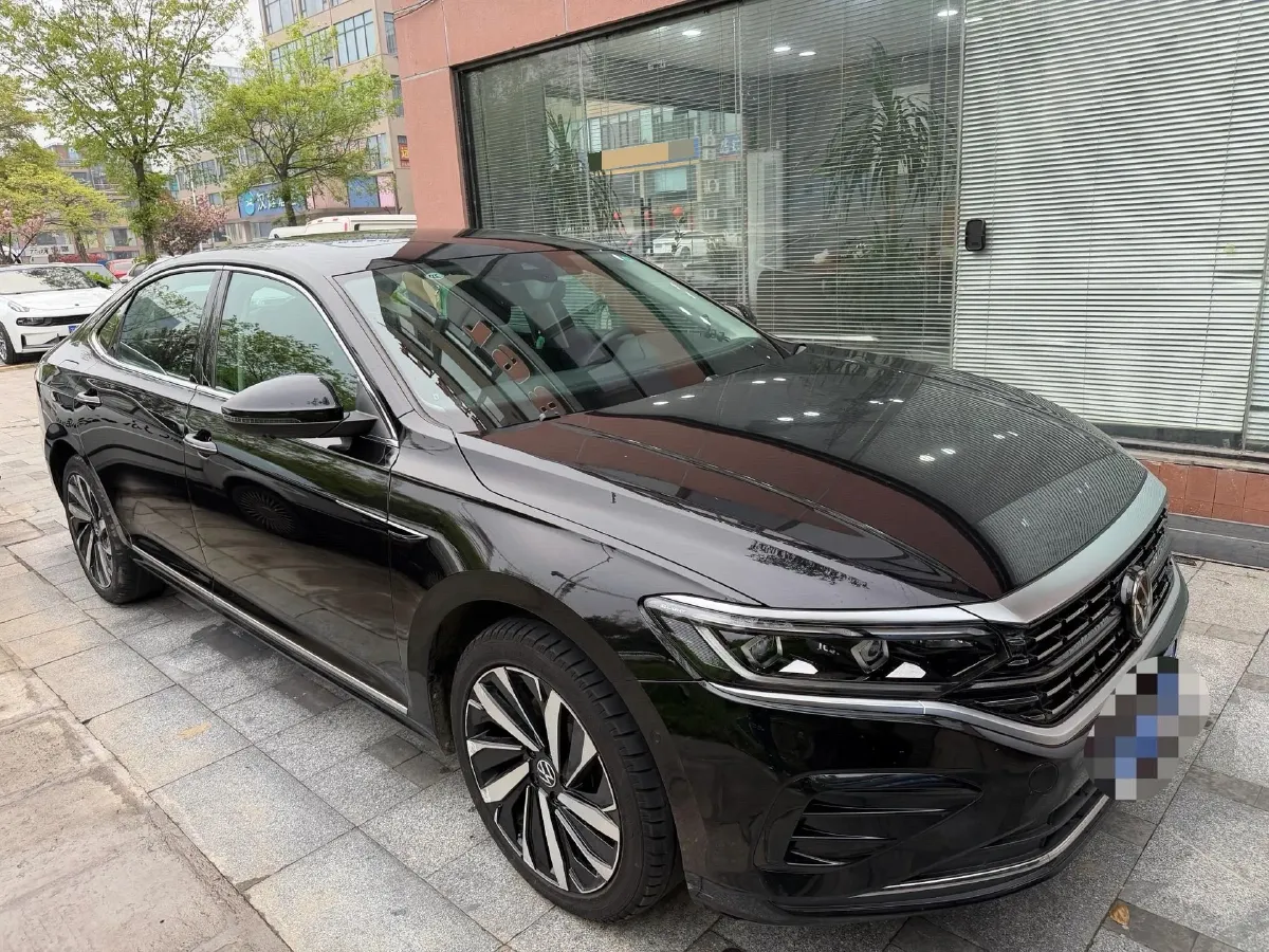 2023 Volkswagen Passat 2.0T 186HP L4 7DCT,autocango,china used car exporter,china ev exporter,chinese used car exporter,chinese used ev exporter