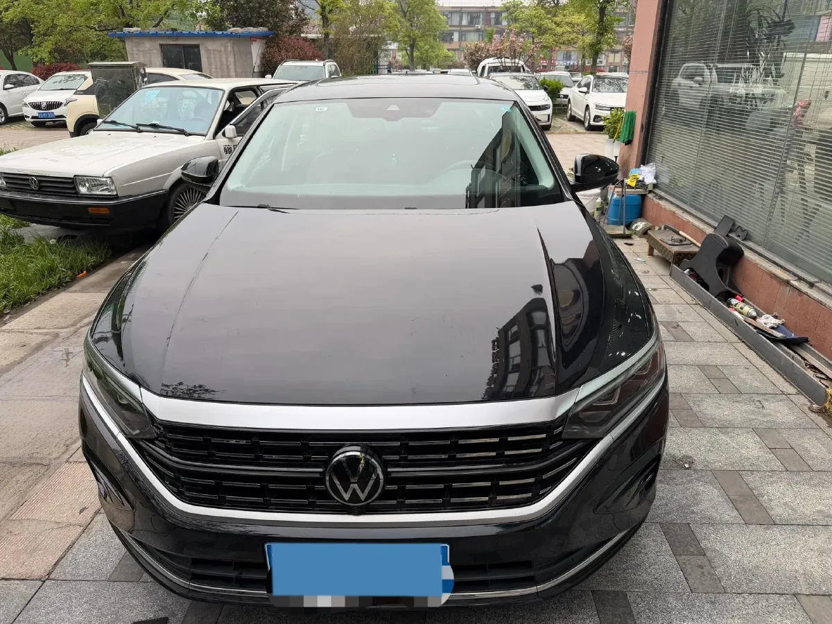 2023 Volkswagen Passat 2.0T 186HP L4 7DCT,autocango,china used car exporter,china ev exporter,chinese used car exporter,chinese used ev exporter