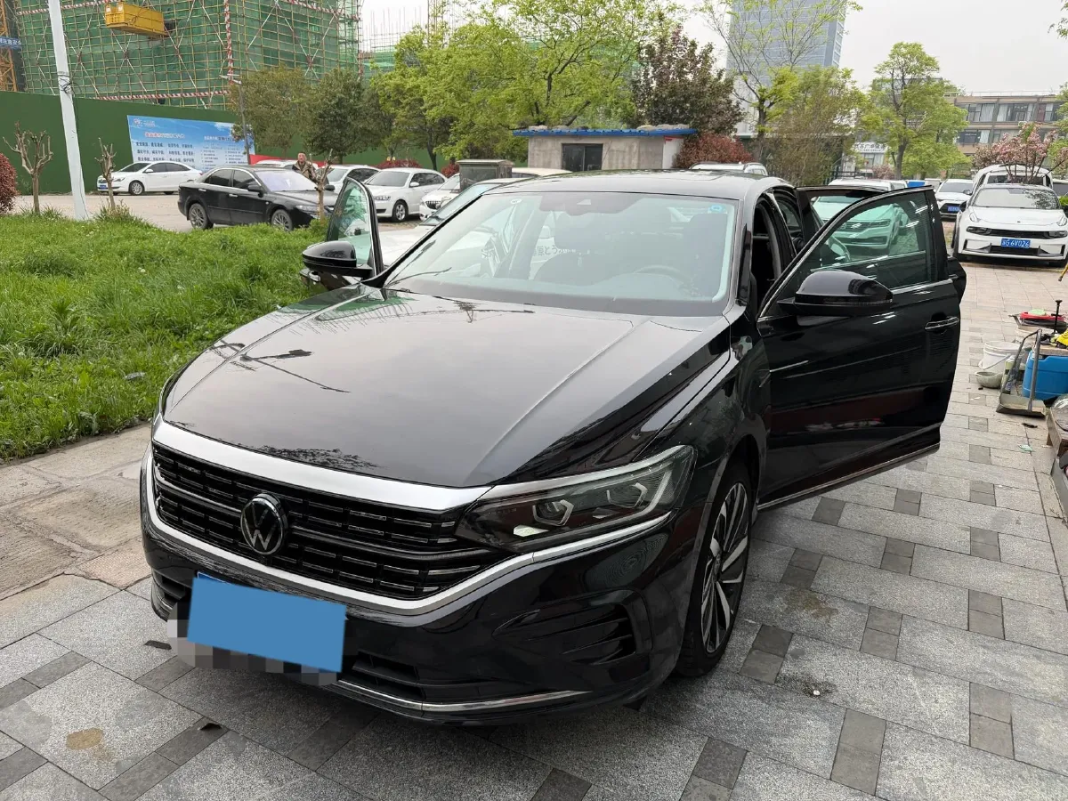 2023 Volkswagen Passat 2.0T 186HP L4 7DCT,autocango,china used car exporter,china ev exporter,chinese used car exporter,chinese used ev exporter