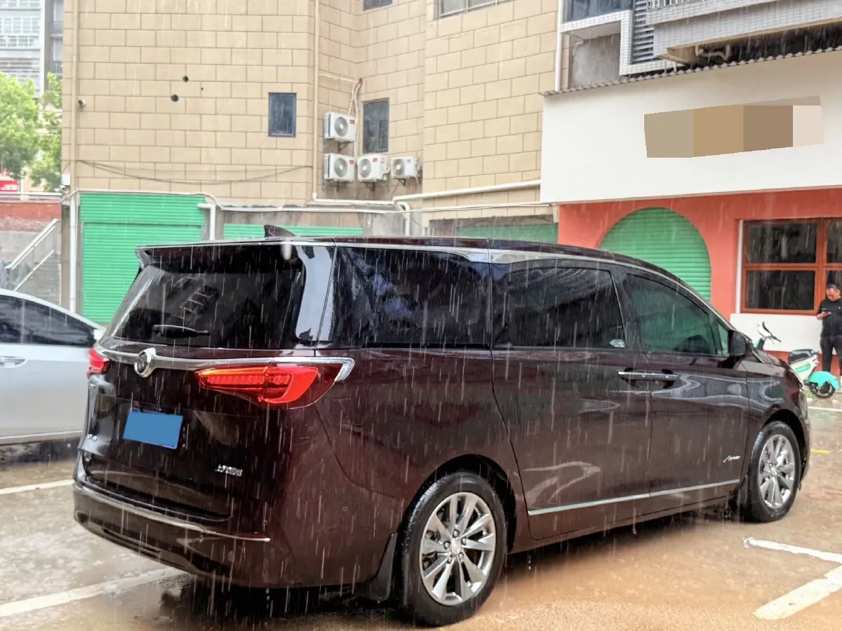 2021 Buick GL8 2.0T 237HP L4 9AT,autocango,china used car exporter,china ev exporter,chinese used car exporter,chinese used ev exporter