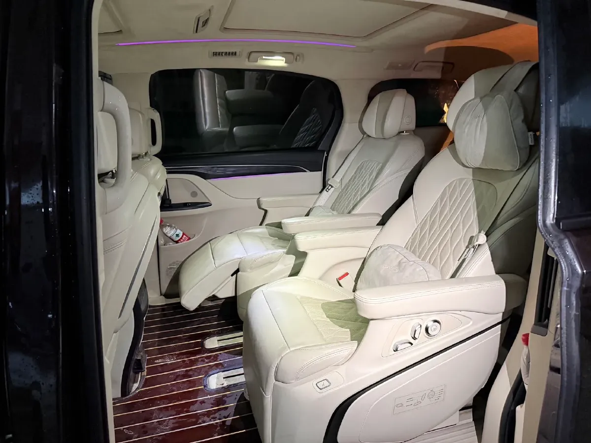 2021 Buick GL8 2.0T 237HP L4 9AT,autocango,china used car exporter,china ev exporter,chinese used car exporter,chinese used ev exporter