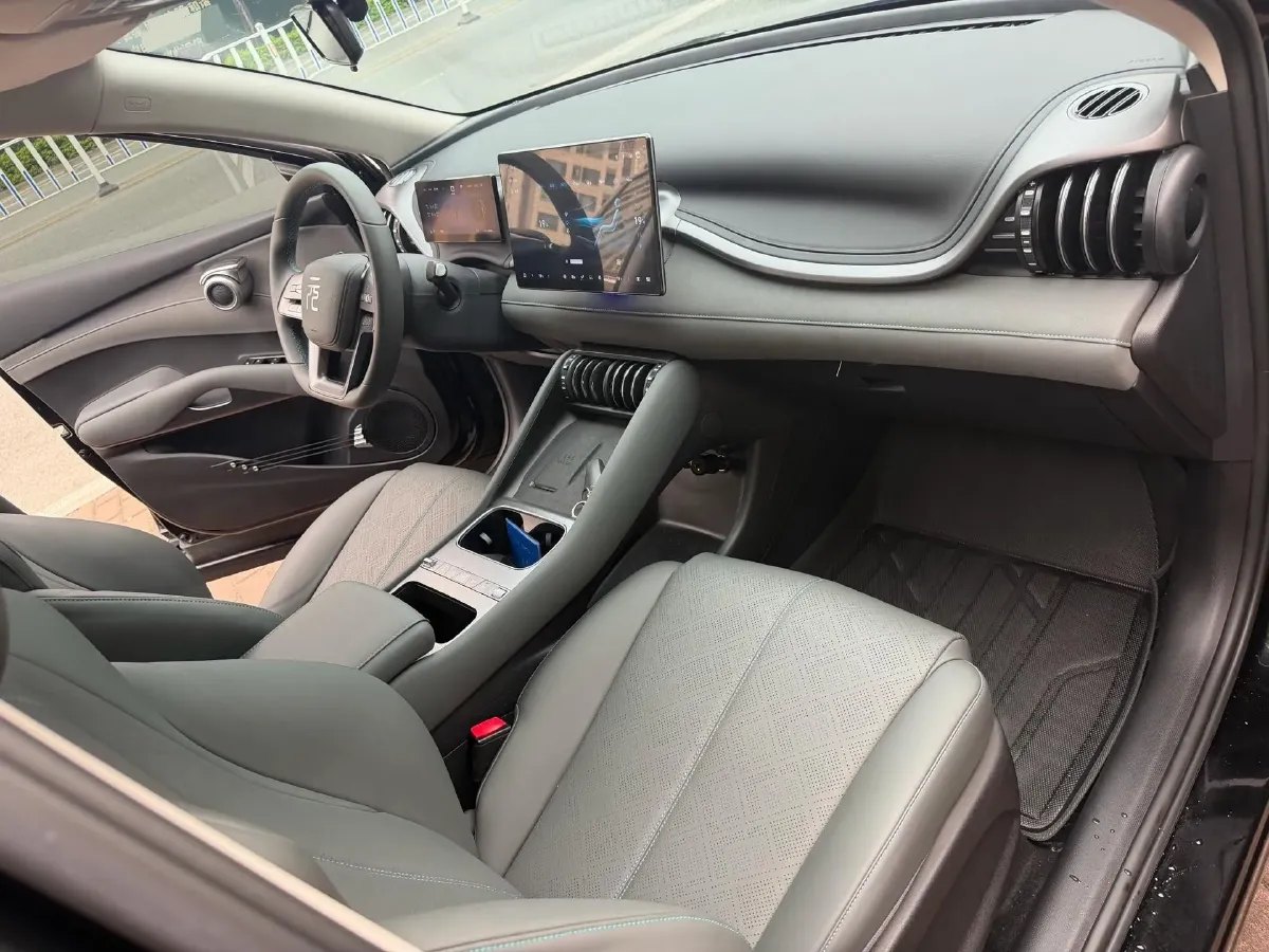 2025 BYD Yuan Plus BEV 49.92KWH,autocango,china used car exporter,china ev exporter,chinese used car exporter,chinese used ev exporter