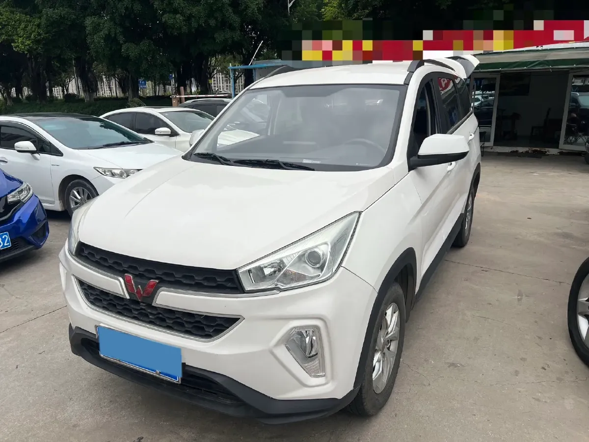 2019 WuLing HongGuang S3 1.5L 99HP L4 6MT,autocango,china used car exporter,china ev exporter,chinese used car exporter,chinese used ev exporter